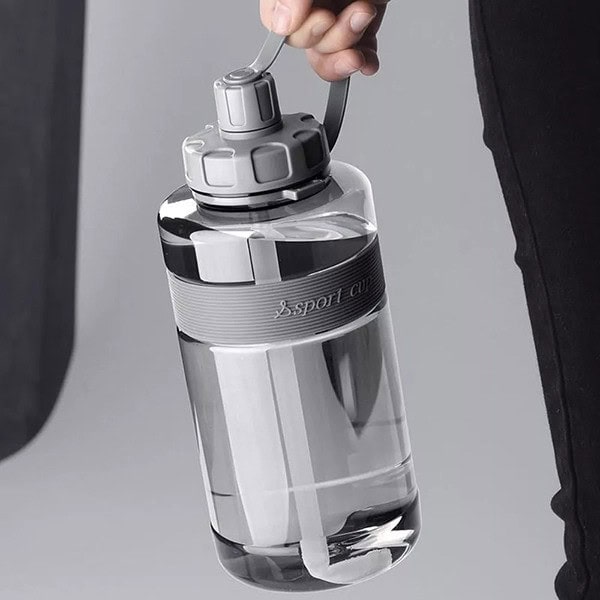 Bottiglia Sportiva ad Alta Capacità con Cannuccia